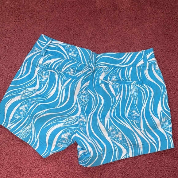 Lilly Pulitzer shorts - Picture 5 of 6